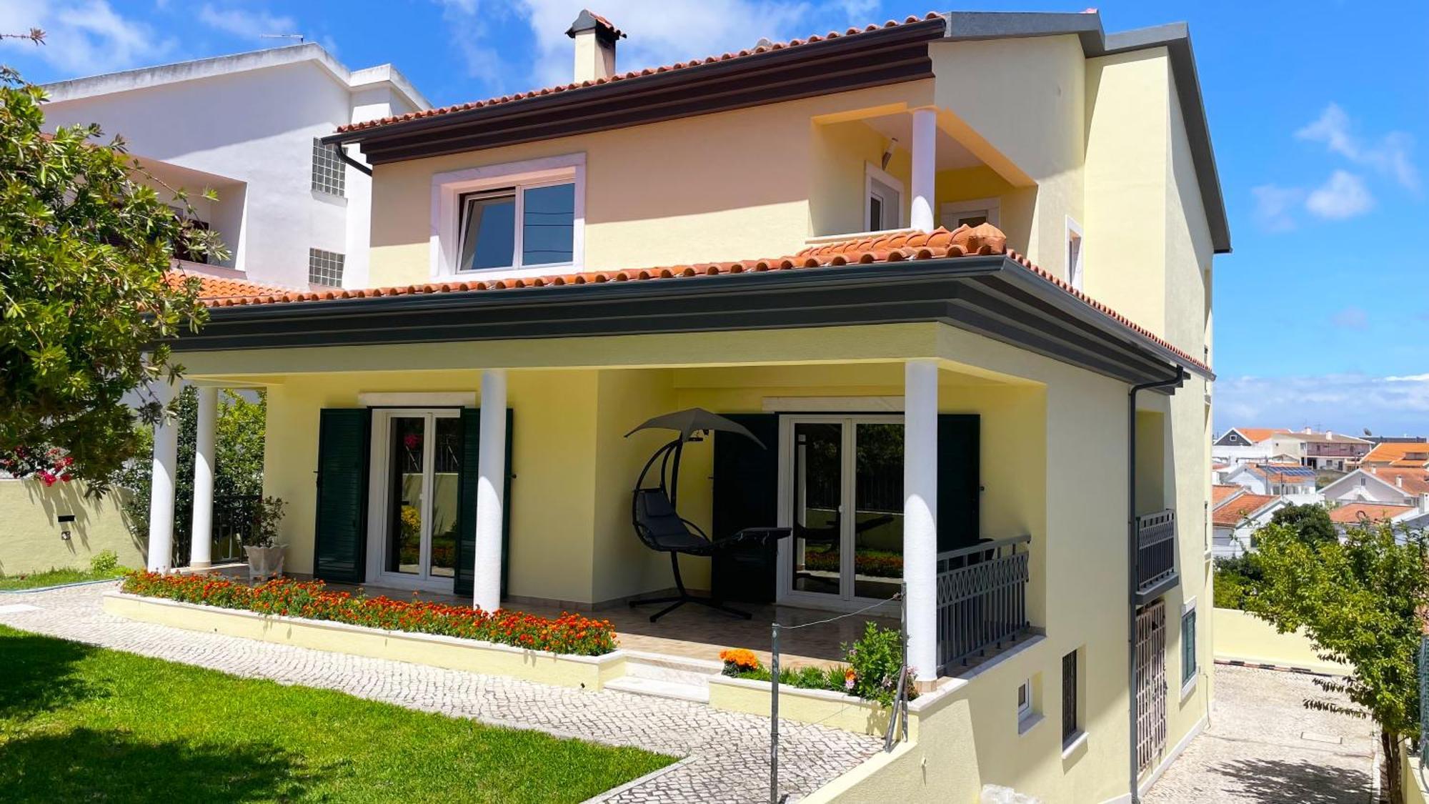 Lolik Villa Sobreda Exterior photo