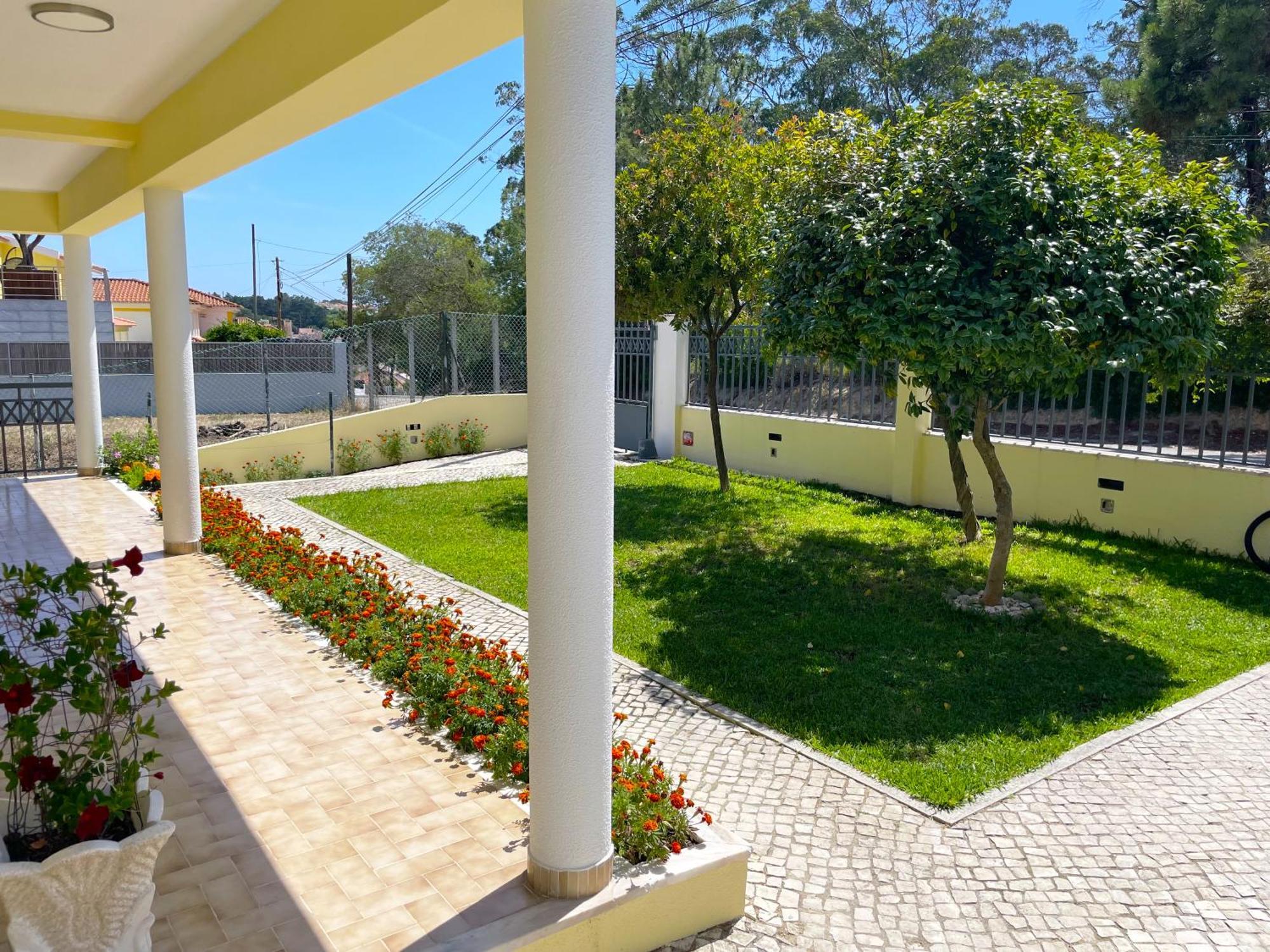 Lolik Villa Sobreda Exterior photo